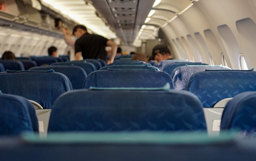Airplane Seat Swaps: How to Say No Without Being Rude 2 Airplane cabin interior